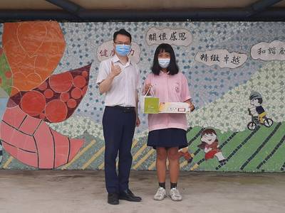 曾于婷同學受獎
